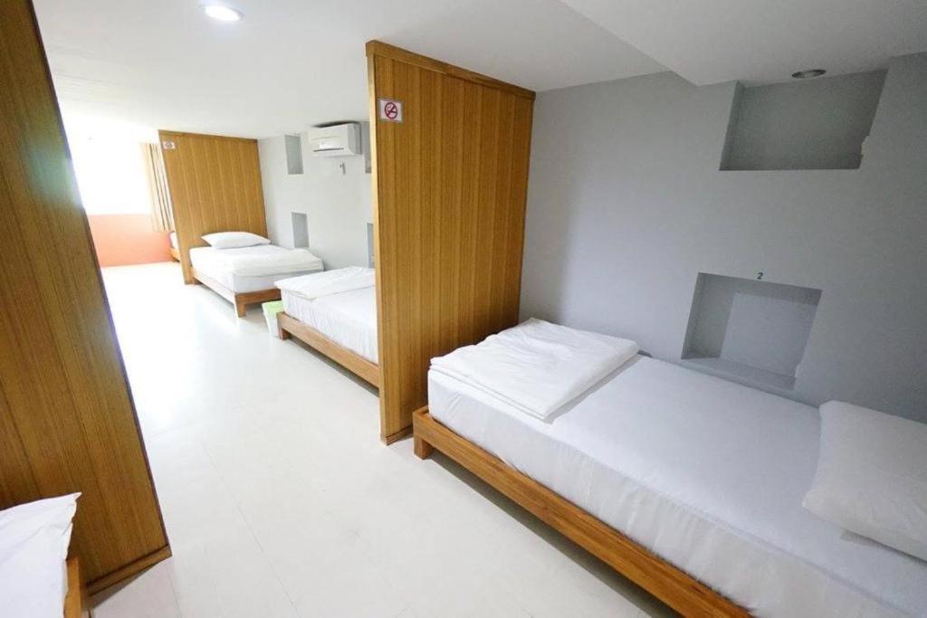 Hotel The Moon House Chiang Mai Zewnętrze zdjęcie